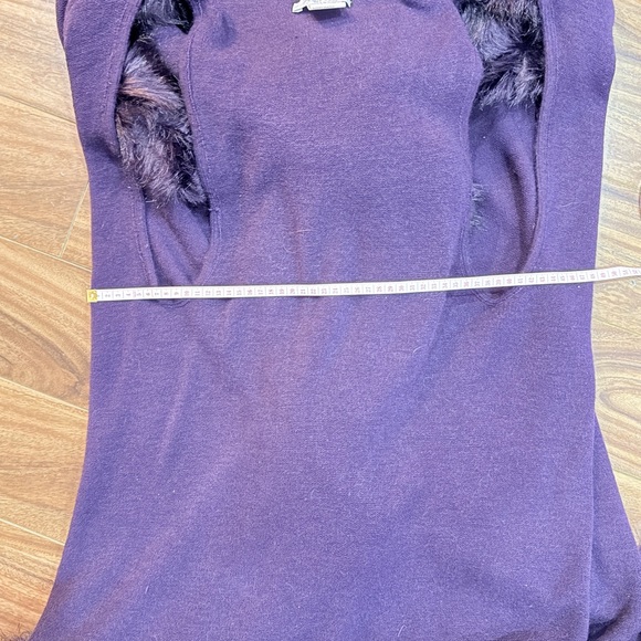 Mulberry Rich Purple Wool Garment - Picture 10 of 11